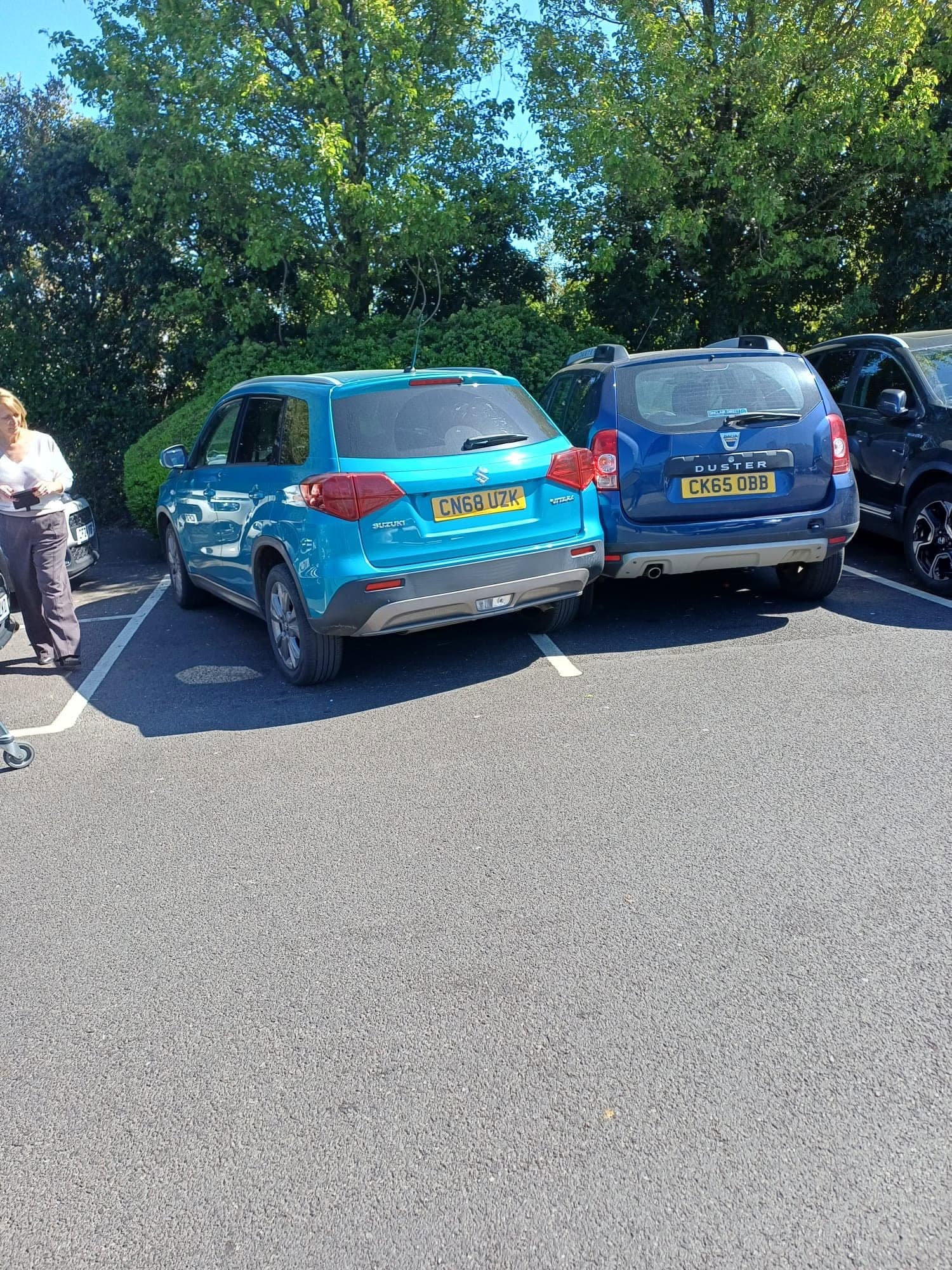 Vehicle photographed in an approved report for bad parking in Risca, Newport.